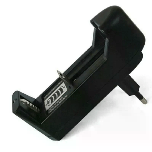 Carica batterie ricaricabili AA C pile caricatore universale presa corrente EU