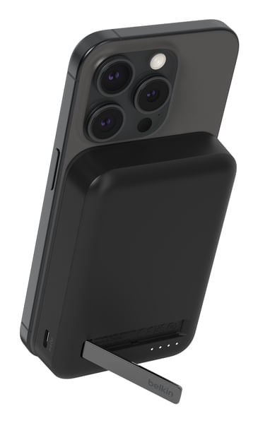 Belkin 10K QI2 MAGSAFE COMPATIBLE POWERBANK WITH KICKSTAND BLACK Belkin BoostCharge Pro Carica wireless Nero