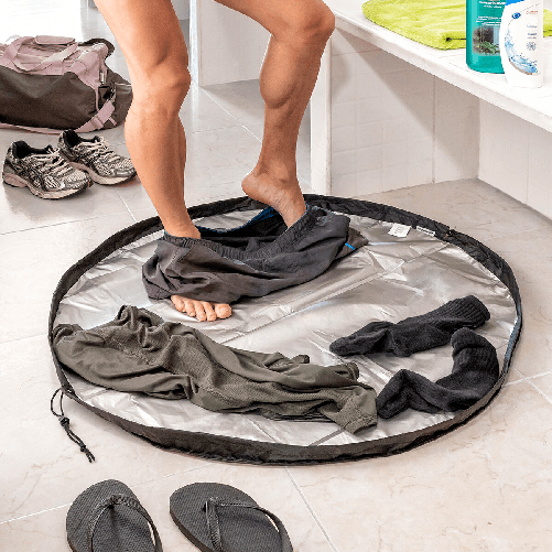 InnovaGoods Tappetino per Spogliatoi e Sacchetto Impermeabile 2 in 1 Gymbag InnovaGoods