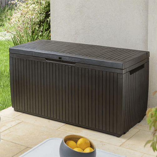 Keter Pidema:Box Keter da giardino in resina marrone. Baule porta attrezzi rinforzato a prezzo scontato Box Keter da giardino in resina marrone. Baule