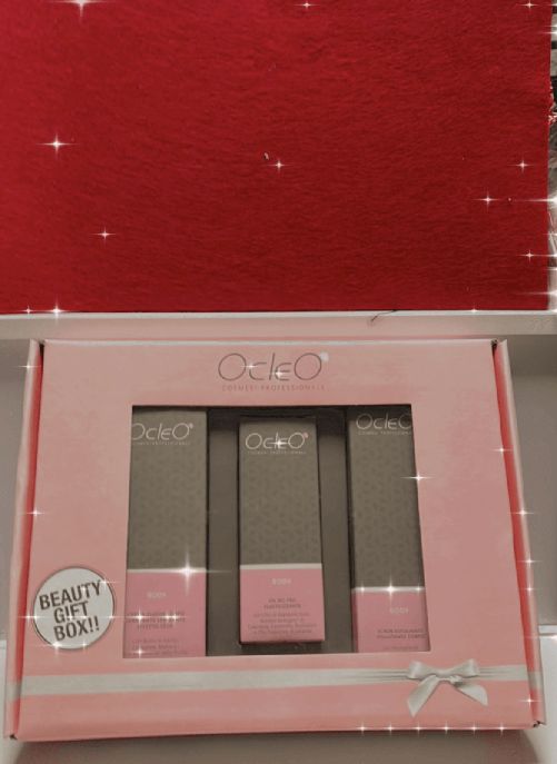 BEAUTY GIFT BOX OCLE0' CON VITAMINA C 30 ML COENZIMA Q10 30 ML E ACIDO IALURO