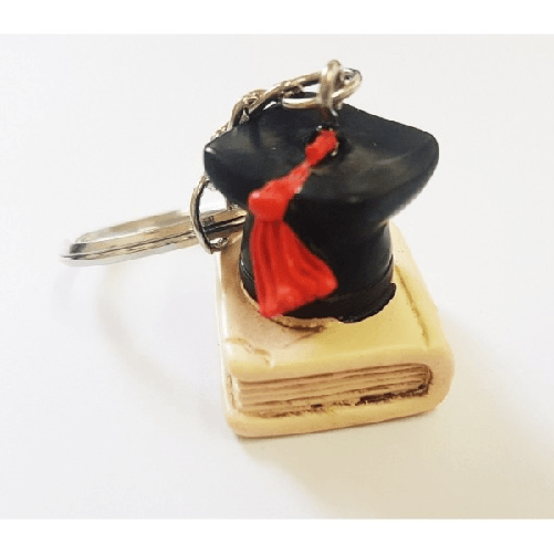 12 Pezzi Bomboniera Portachiave Cappello Libro Laurea Simbolo Fortuna Ceramica -