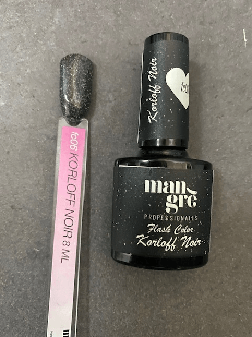 MANGRE' SMALTO SEMIPERMANENTE MANGRE' KORLOFF NOIR FC06 8ML